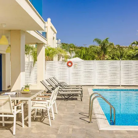 빌라 Seashell Skala Spathíon